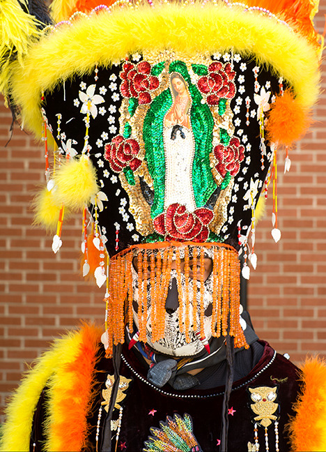 badass-bharat-deafmuslimpunkstar:myqueersexytime:brooklyntheory:Scenes From The Cinco de Mayo Parade