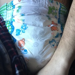 cuddlebugandmommasnug:  I just really fucking love diapers okay?