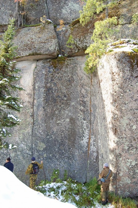 queenanunnaki: The largest blocks of stone ever discovered -The Megalithic Ruins In Russia - Mar 11,