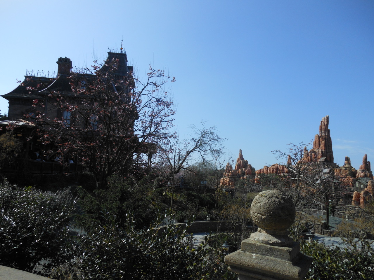 awkwarddinosauce:  Phantom Manor at Disneyland Paris. It is so much cooler than the