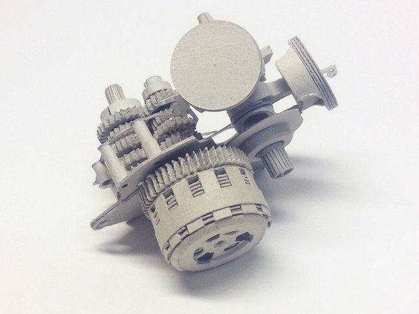 highlandvalley:  鳴瀧／紙細工さんはTwitterを使っています: “以前ツイートした、ティッシュ箱で作ったエンジン部品。