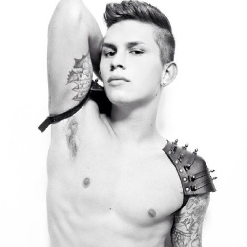 patgfx:  Photo by sethknightxxx