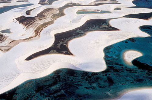 iridhe: brazilwonders:    Parque Nacional dos Lençóis Maranhenses - Maranhão (via Guia Viajar Melhor)   