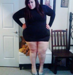 chubby-bunnies:  Too fat to dress this cute? Yes &amp; I love my body  Looks absolutely gorgeous