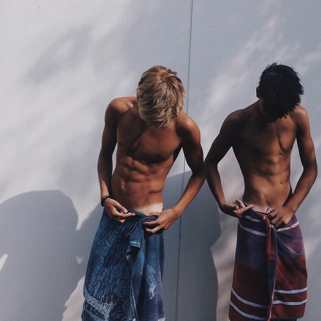 itsswimfever:
“Comparing tanlines…
”