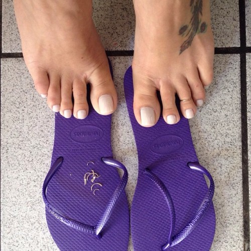 ifeetfetish:  ©🌟 @goddess_grazi 🌟 #foot #feet #footfetish #feetfetish #footporn #prettyfeet #barefoot #barefeet #toes #toering #toerings #sole #soles #footworship #footslave #footmistress #footgoddess #footlicking #pezinhos #pedicure #nailart #footjob