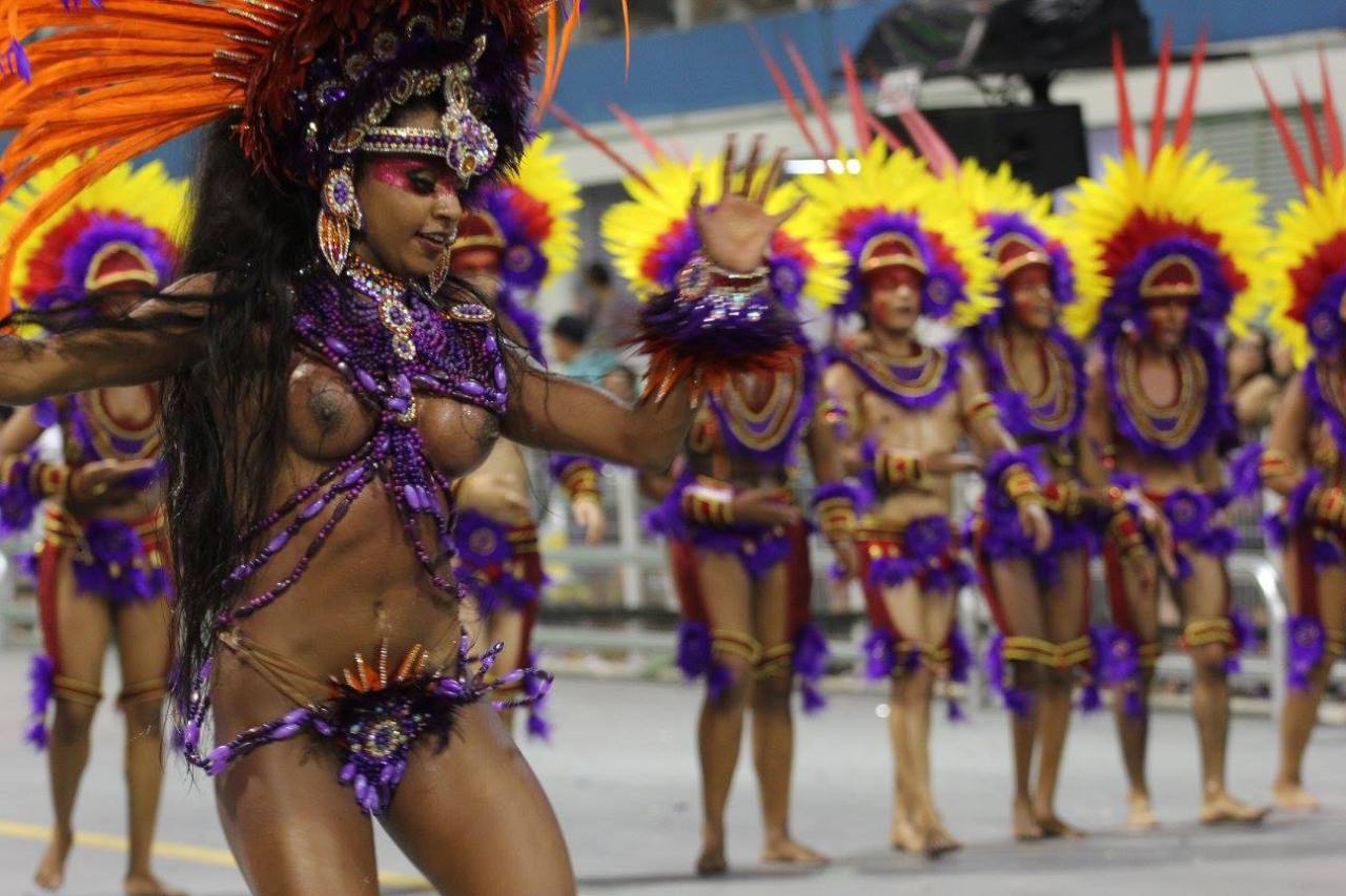   Brazilian woman at a 2016 carnival. Via Liga Carnaval LP.   