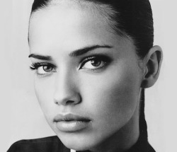 vuittonable:  adriana lima (2001)