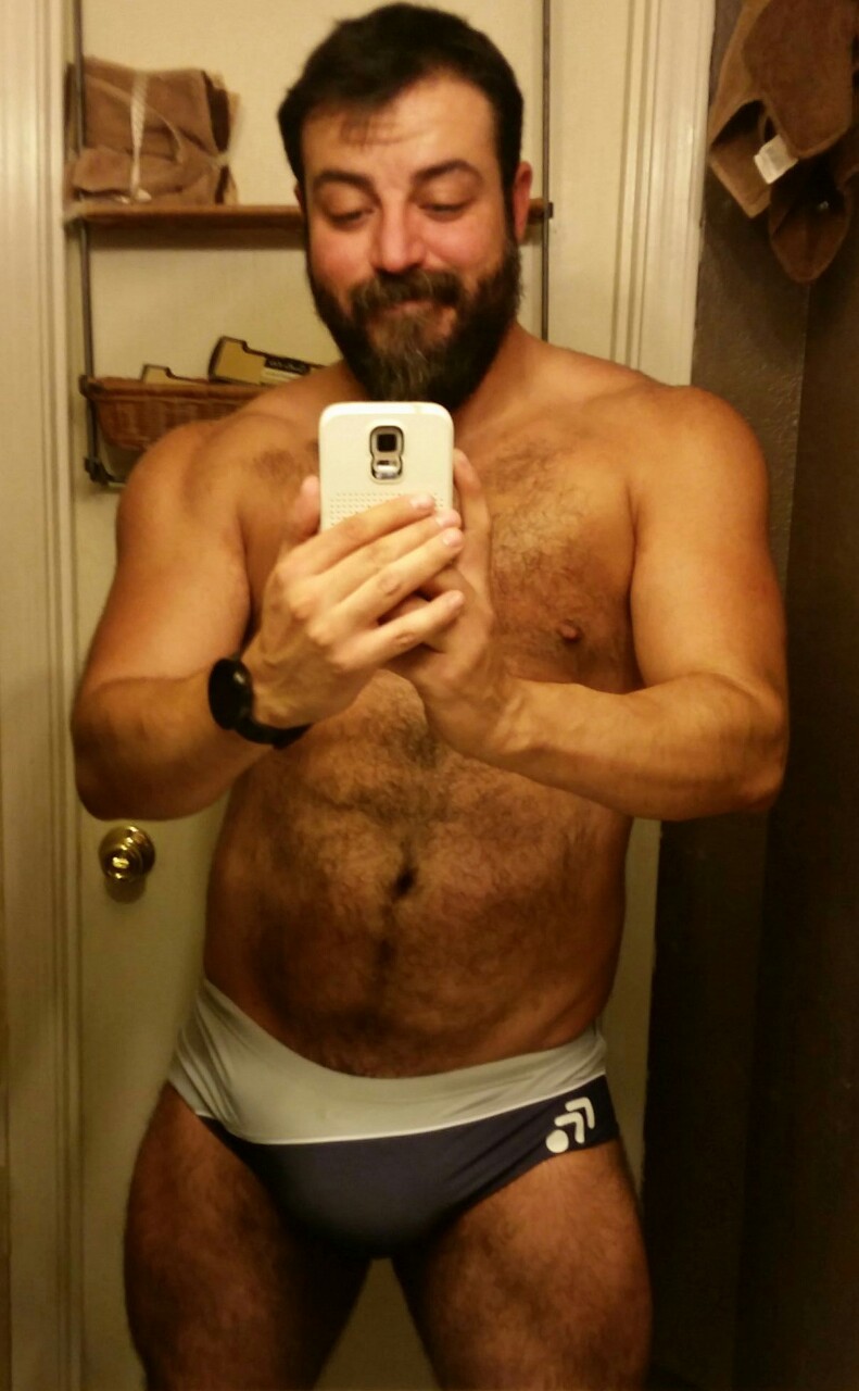 notoriousjoev:  grumpyface:  June 2015  He slimmed down a lot. Looking good. 