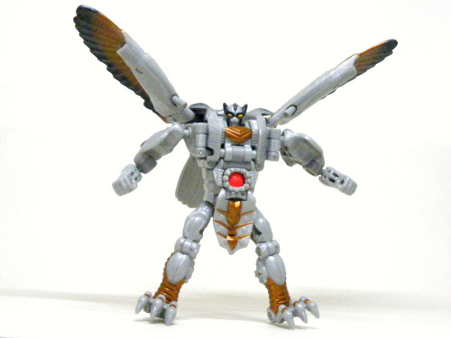 thelastgherkin:Beast Wars Silverbolt (eBay exclusive)This guy’s in need of an update.