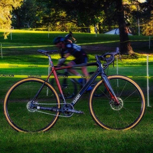foundrycycles: Marcus Bush’s singlespeed #foundryvalmont at last night’s Wednesday Night Cross. — #