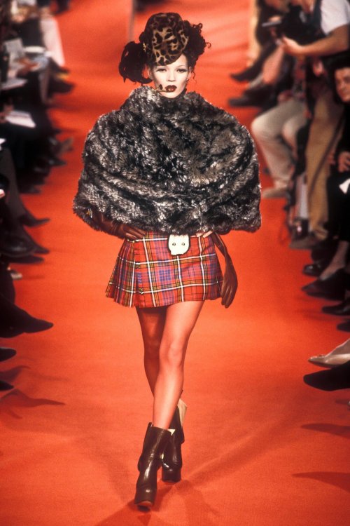 Vivienne Westwood - Fall 1993 RTW