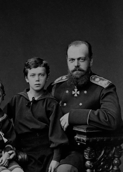 memory-of-the-romanovs:Tsesarevich Alexander Alexandrovich and his son Grand Duke Nicholas Alexandro