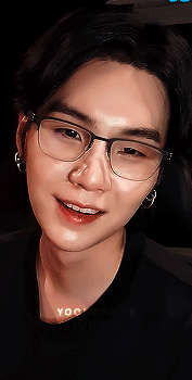 A Mochi Asked Me To Choose And Well I Love Both White And Dark Chocolate.. {cr. Namuspromised, Dwellingsouls,