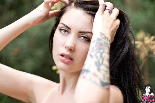 Porn photo  Arwen Suicide - Hypure 