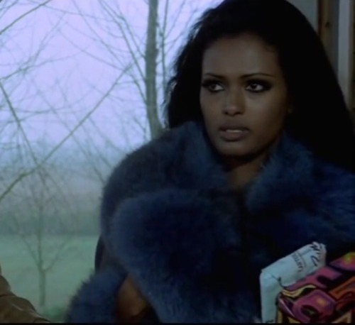 nachtinrom: Eritrean actress/model Zeudi Araya serving fur coat looks