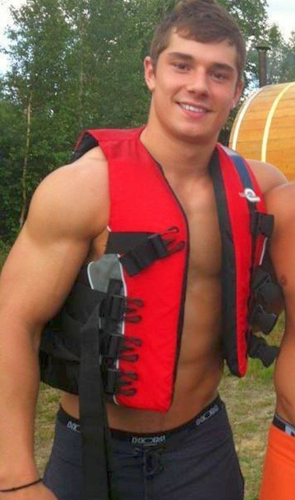 nakedbamajock:  🐘 NBJ 🐘 • Follow: Naked Bama Jock