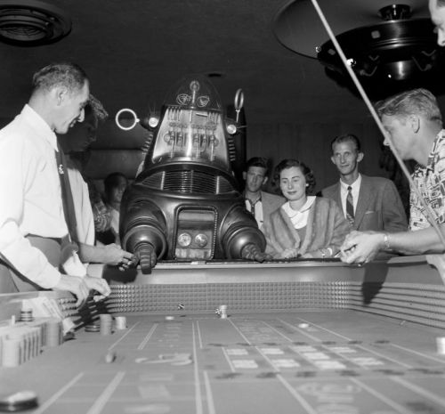 randomencounters:vintageeveryday:Vintage photos of Robby the Robot in Las Vegas in 1956.Encounter: G