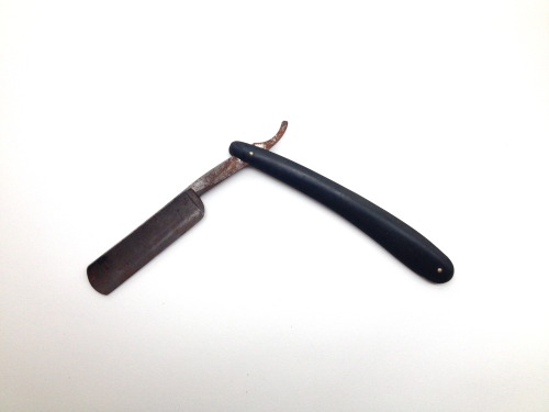 maclean-lecuyer:  Straight Razor -   adult photos