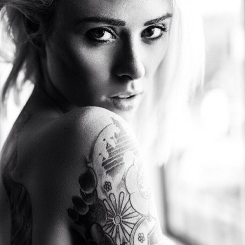  Alysha  