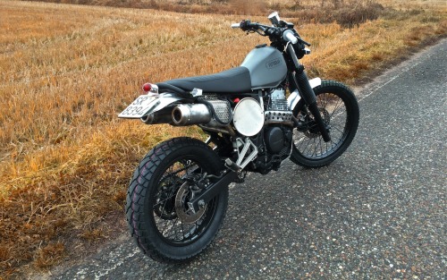 Porn photo caferacerpasion:  Honda NX650 Scrambler by