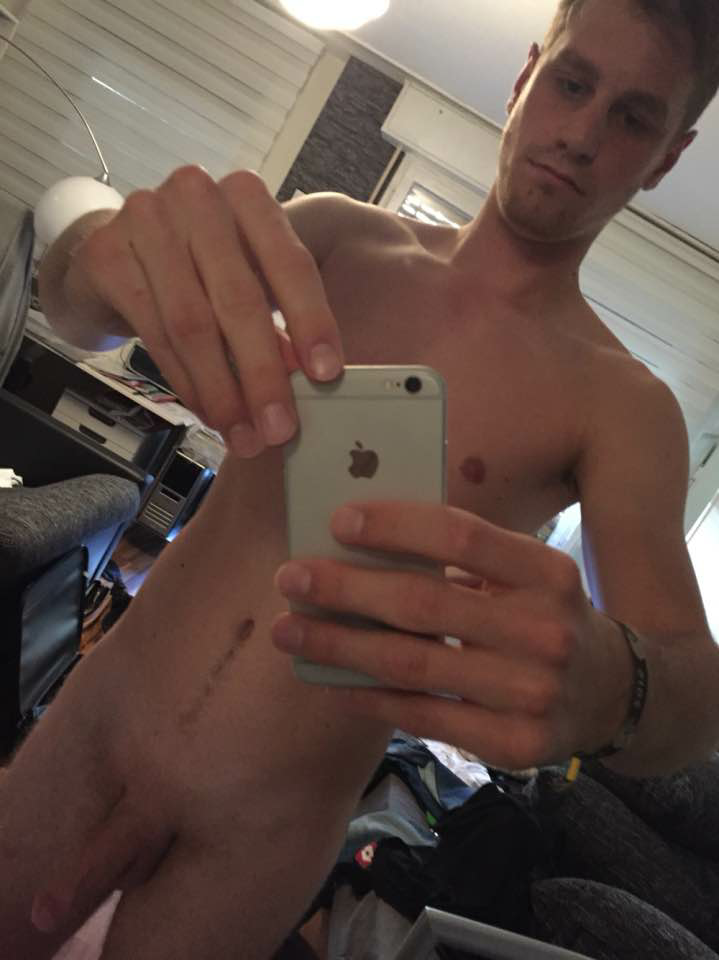 nightshowlightshow:  nakedguysfromkik:  Mark from Germany, I need to speak the language…