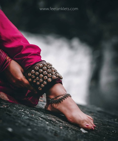 Chilanka & Anklets  . . Click @ajo_creator_  . . #photographylovers #photography #indianphotogra