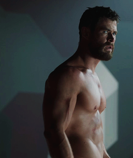   Chris Hemsworth  