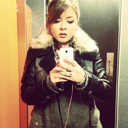 melwantsalokihug:   2013 selfies  Mel you need to post 9 selfies every day.