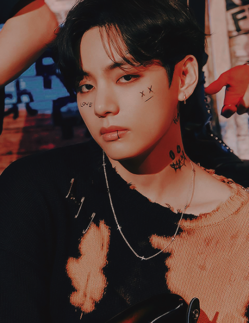 jung-koook: 2022 season’s greetings preview cut #2 This punk aesthetic is bringing me back to Wa