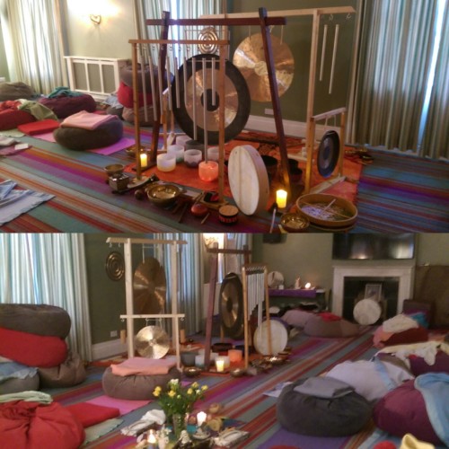SOUNDBATHS AND RETREATS etc…
Honoured and privileged to to have hosted and performed soundbaths with -
Yoga Dublin, The Space Between, Little Bird Coffee Yoga, Mandala Yoga, Yoga Fitness (with Claudia), Shamanism Ireland (Dunderry Park), Powerscourt...