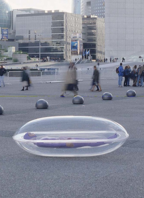 gallowhill:Mariko Mori, Beginning of the end, Paris-la Défense, France, 1996