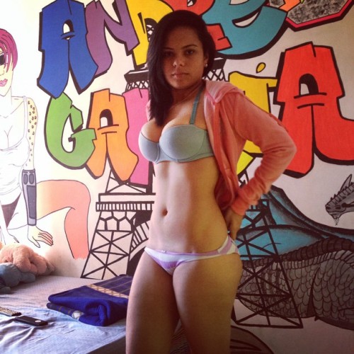 andreina18garcia:  #sexy #girl #gym #gun porn pictures