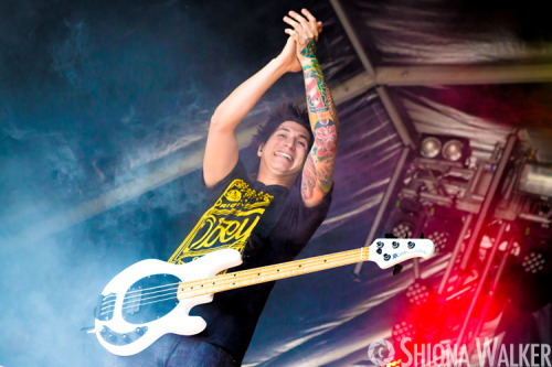 shionawalker:  Jaime of Pierce The Veil @ (South) Slam Dunk Festival 2013