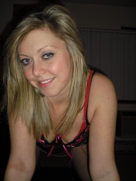 wifeadmirer:  very nice slut
