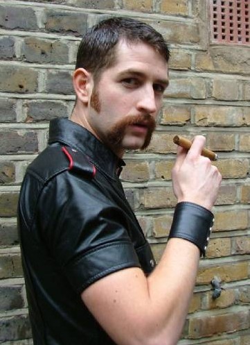 hardandtruecigarmen:  “ANOTHER HARD &amp; TRUE CIGAR MAN OF THE DAY!”   