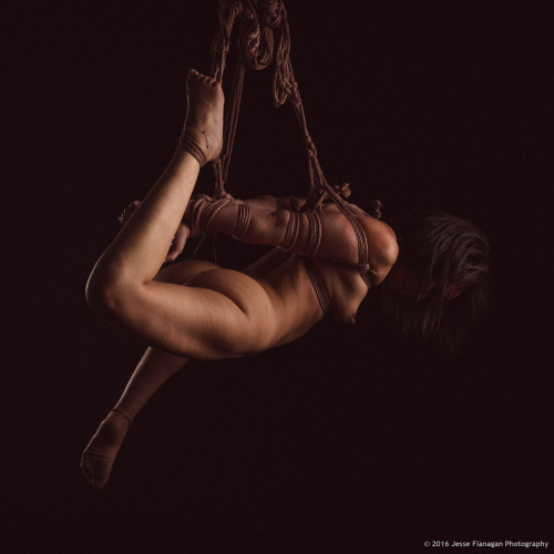 jesseflanagan: With Juliana in MyNawashi rope Rigging/photos by Jesse Flanagan (self)