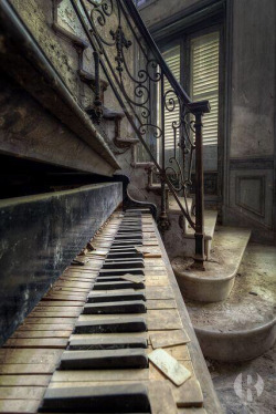 glamangelically:  you play beautifully on the piano