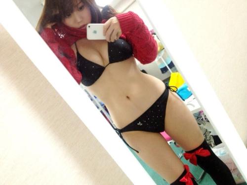 nwashy: Twitter / mai_tsukamoto: 昨日咲ちゃんに「尻と腰のラインを見せなさい！！」と叱咤された …