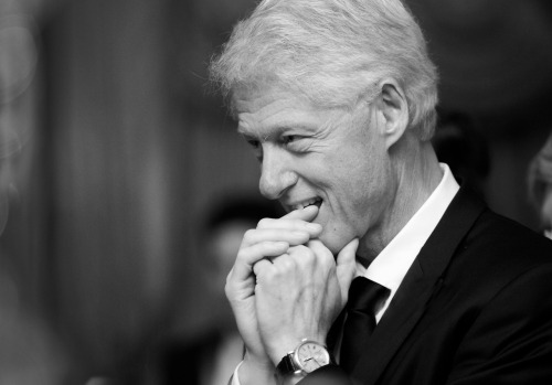 hillary-fangirl: anouckin: I can imagine Bill making those faces when and if he saw her in that dres