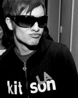 mattydaddrio-deactivated2016120:  Brendon Urie + Glasses/Sunglasses 
