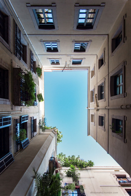 Look up again, Barcelona!09/2016 - Barri Gòtic, Barcelona