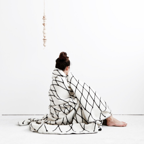 bastisRIKE blanket featured on a stunning, freshly discovered blog, Beeldsteil. Photo credit Studio 