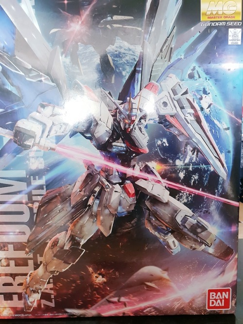 saintgunpla: 1/100 MG Freedom Gundam 2.0 WIP (Still requires panel-lining, decals and topcoat)