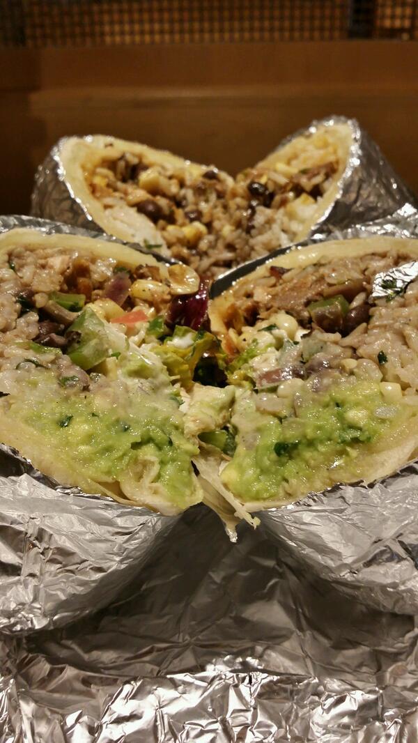 fight-0ff-yourdem0ns:  legains:  Chipotle quesaritos are real.  oh dear GODDDD 