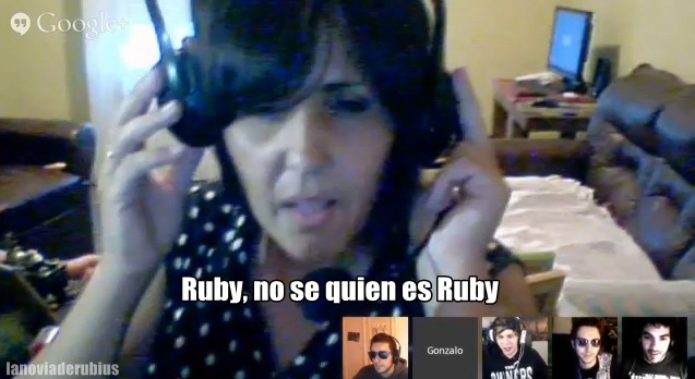 una-gatita-curiosa:  ladyniancat:  generismomo:  lanoviaderubius:  Ruby:D  Anel: