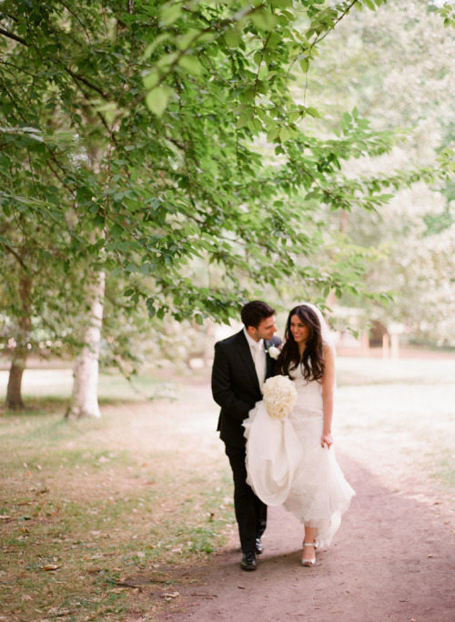 Porn beautifulsouthasianbrides:  Photos by:Aneta photos