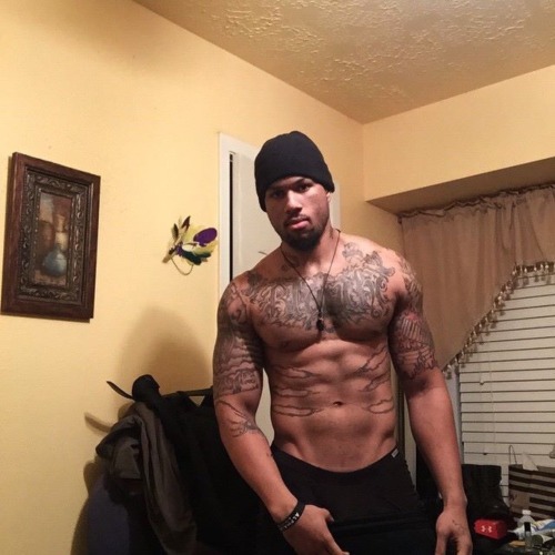 hungblkmaster76: You drooling whiteboi