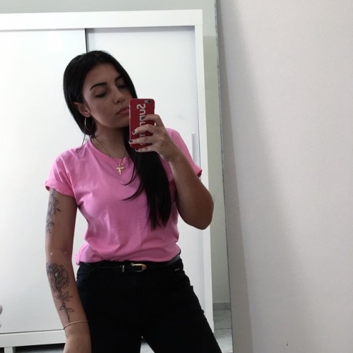 http://streetgrl.tumblr.com/post/159009003757