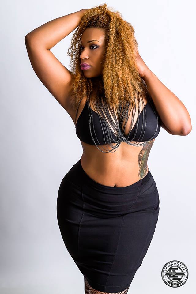 planetofthickbeautifulwomen:  The 6’1 Amazon AmaVasara 
